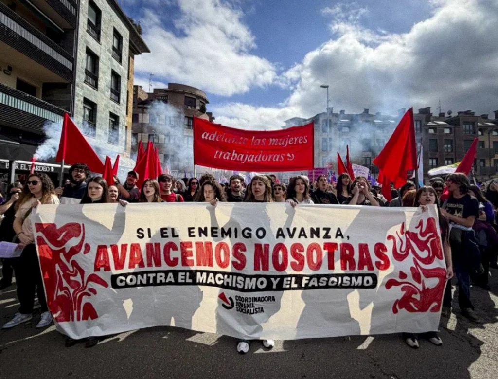 8M: «Si el enemigo avanza, avancemos nosotras»
